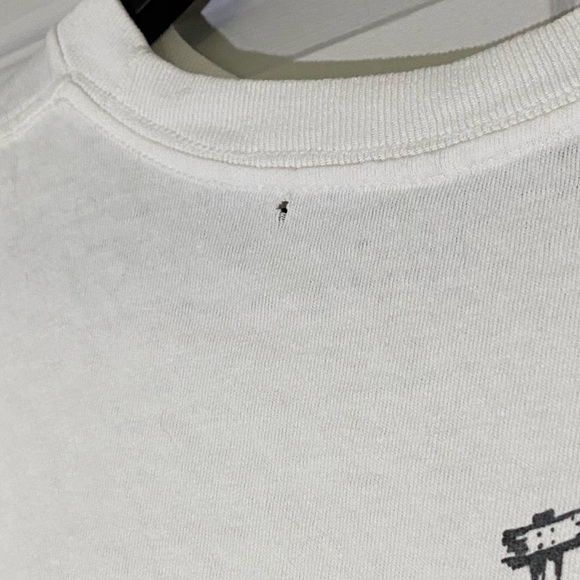 Brandy Melville white cropped t shirt with cutoff bottom hem - Picture 3 of 3